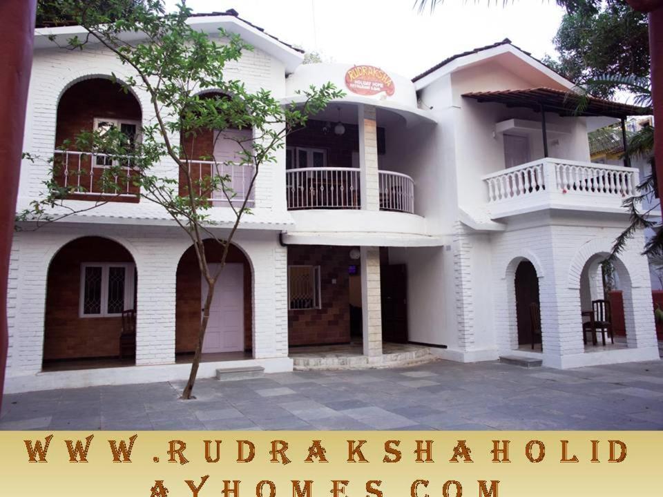 Rudraksha Holiday Homes Candolim Exterior photo